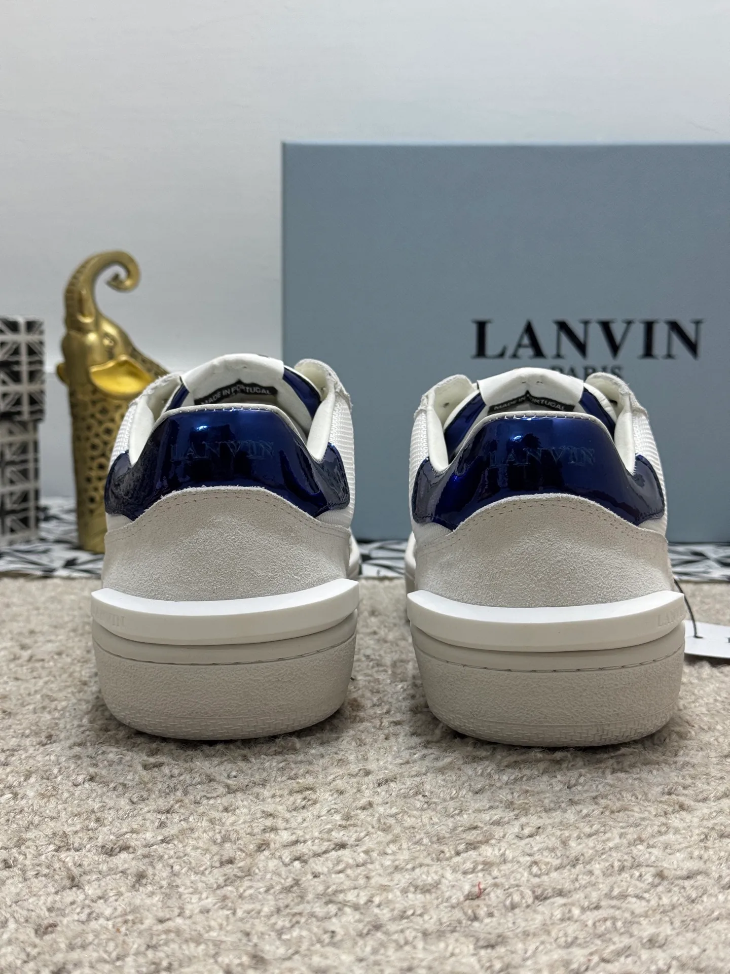 Men's men's shoes 💰520 [New style] 🦈🦈lanvin #LANVIN spring and summer series new colors ❤️‍🔥The latest lace-up fashionable casual Forrest Gump running shoes~bumpr high-quality couple 👫 series!! The latest trendy products of the season. Many bloggers have planted grass and purchased the original molds for customization. The uppers are nubuck leather. They are very versatile, fashionable and casual, and are comfortable to wear on the feet. Recommended! The original molds have clear logo rubber bottoms, which are non-slip and wear-resistant. Size: Female 36~40 Male 38-44 (45 customized